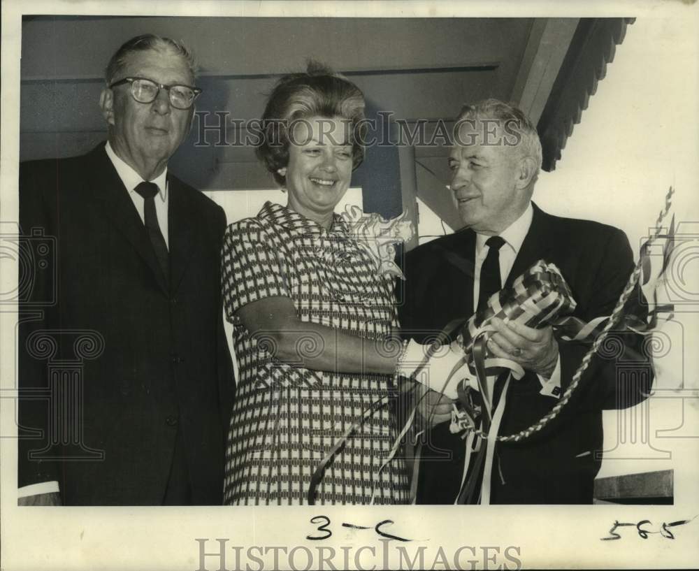 1968 Press Photo Mrs. R.G. Jubitz Jr. and others during S.S. Wyoming christening