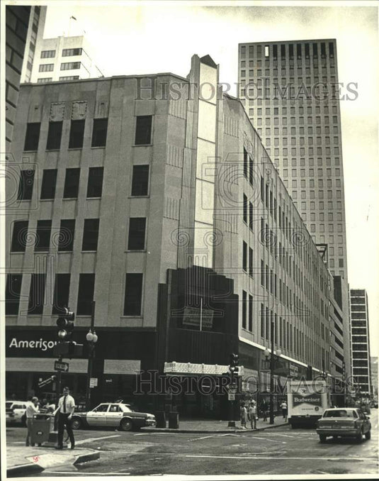 1985 Press Photo Martin's Wine Cellar branch to open in former Sear's Building- Historic Images
