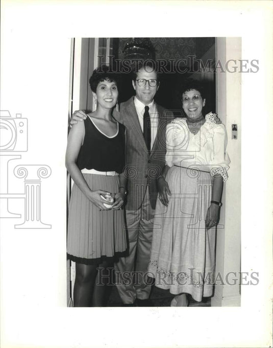 1992 Press Photo Andrea, Angelo Mariano, Anna Maria Elshorst siblings at reunion