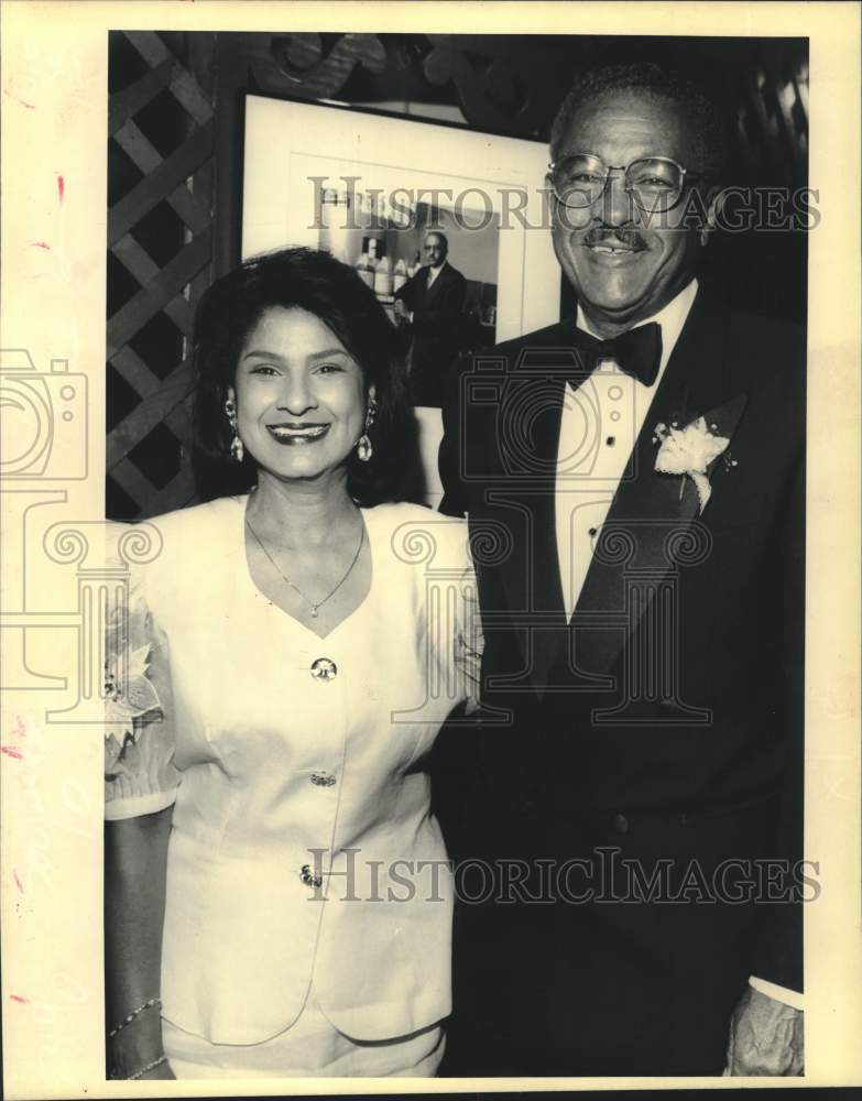 1993 Press Photo June &amp; Nolan Marshall at Bus Hall of Fame - nob67829