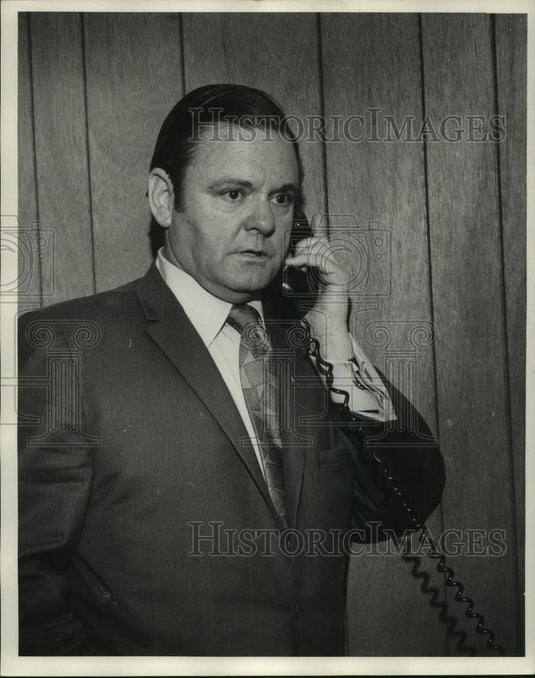 1971 Press Photo Congressman Gillis Long on the telephone - nob69169- Historic Images