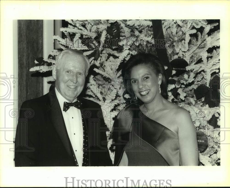 Load image into Gallery viewer, 1993 Press Photo Clifton Johnson &amp; Marlyn Thomas Bernard during Amistad Gala
