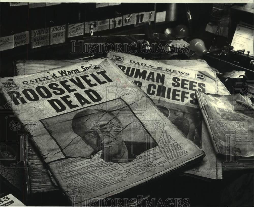 1983 Press Photo Old newspaper tells of death of Roosevelt-Ed Madere Museum