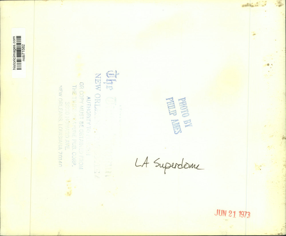 1973 Press Photo A helicopter drops supplies at Louisiana Superdome, New Orleans