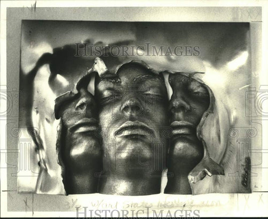 1978 Press Photo "Mirror LXI" relief sculpture by Bill Lundwig at Circle Gallery- Historic Images