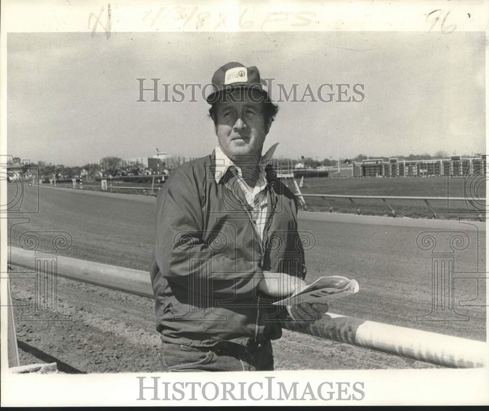 1978 Press Photo Trainer Jack Loyd, brings Louisiana-bred &quot;Smoke Pole&quot; for Derby