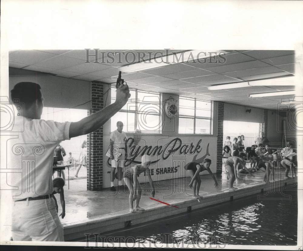 1967 Press Photo Swimming Meet held at Lynn Park, home of the Sharks - nob73106- Historic Images