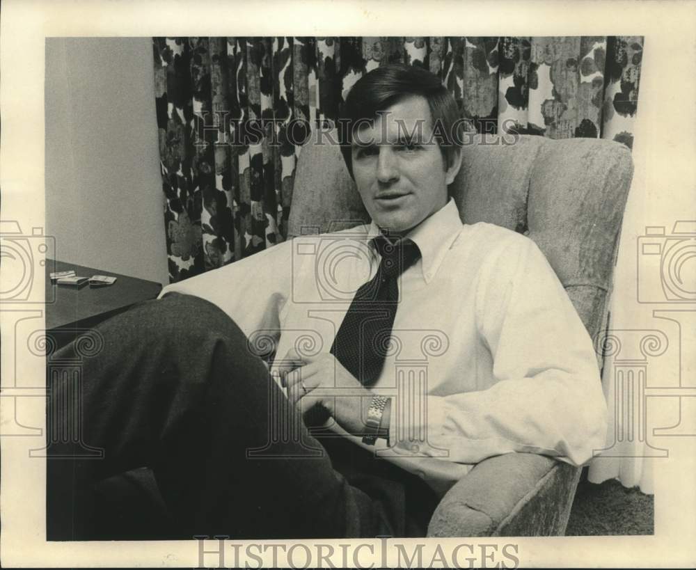 1974 Press Photo Dr. David Matthews, New Orleans Physician - Historic Images