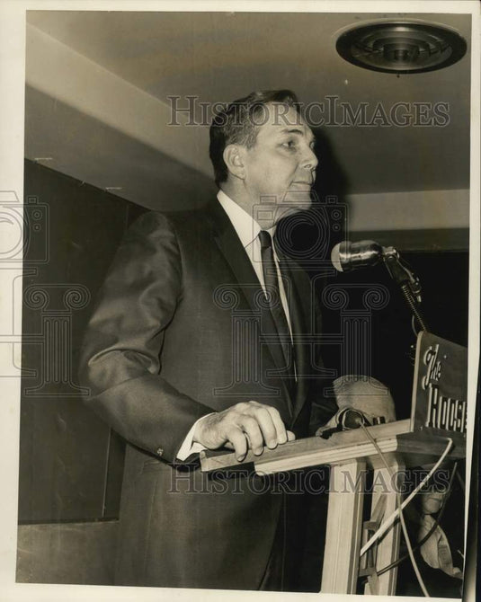 1967 Press Photo Louisiana Governor John J. McKeithen Speaks From Lectern