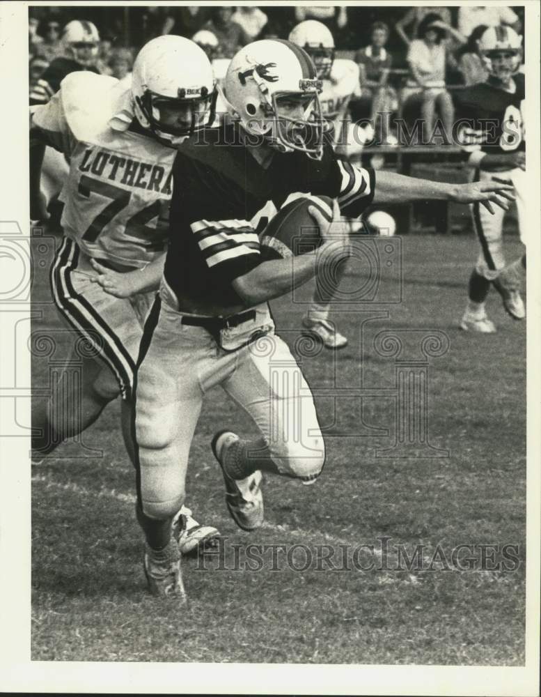 1983 Press Photo Football - Country Dry RB RIch Matherne during the game- Historic Images