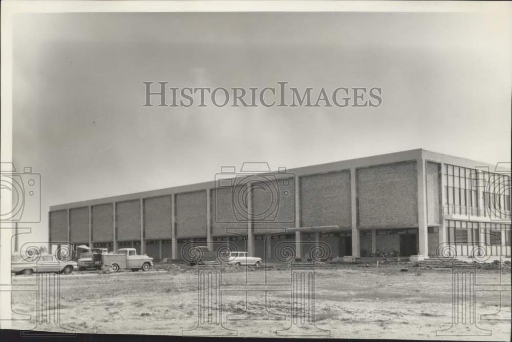 1964 Press Photo Defective building at Louisiana State University in New Orleans- Historic Images