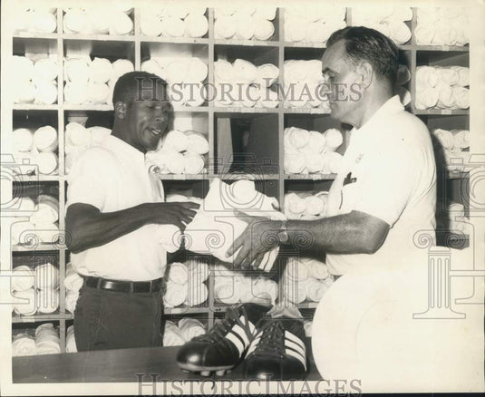 1970 Press Photo Equipment Manager Herman McLaurin Is Ready For Football Season- Historic Images