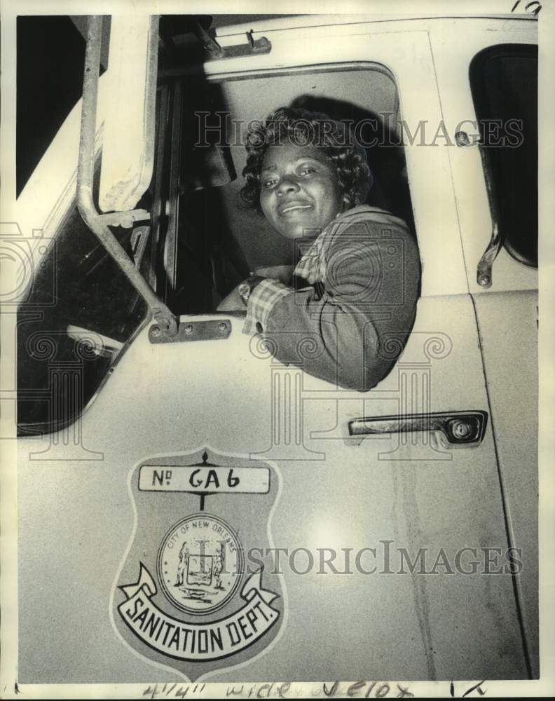 1974 Press Photo Lady Gabarologist Tyretha Lane in Algiers, Louisiana- Historic Images