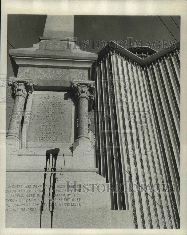 1970 Press Photo Defaced Confederate Monument at Intersection of Canal &amp; Delta- Historic Images