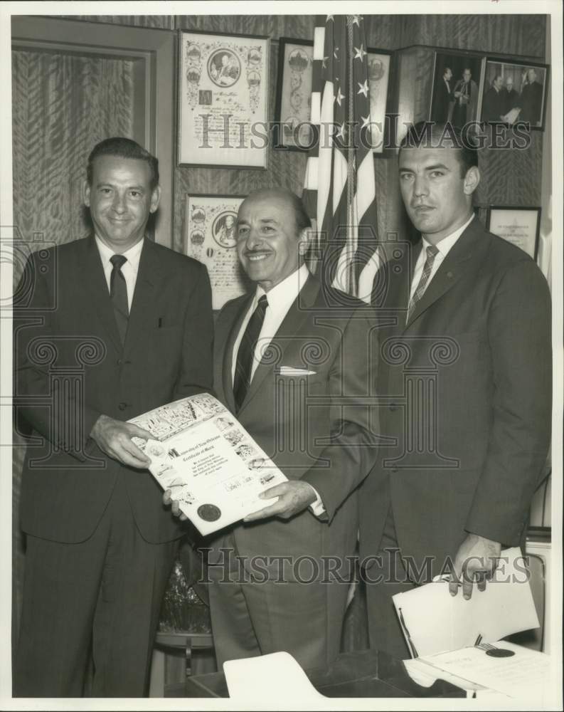 1966 Press Photo Joseph McCusker receives Certificate of Merit &amp; Key to the city