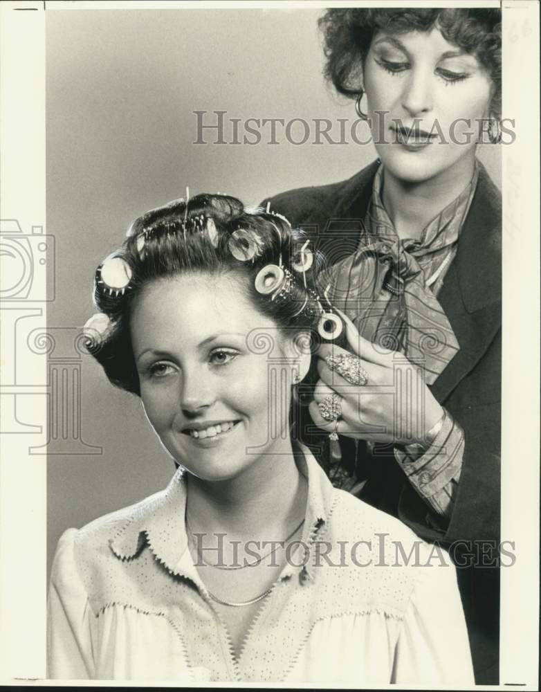 1979 Press Photo Miss Louisiana 1979 Myrrah McCully with her hair in rollers- Historic Images