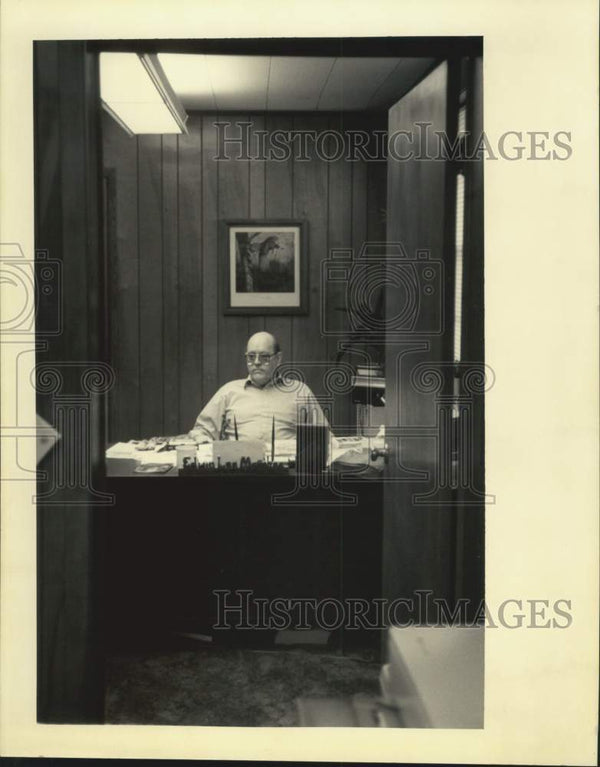 1992 Press Photo Edwin Lea McGehee, Clinton's Registrar of Voters ...