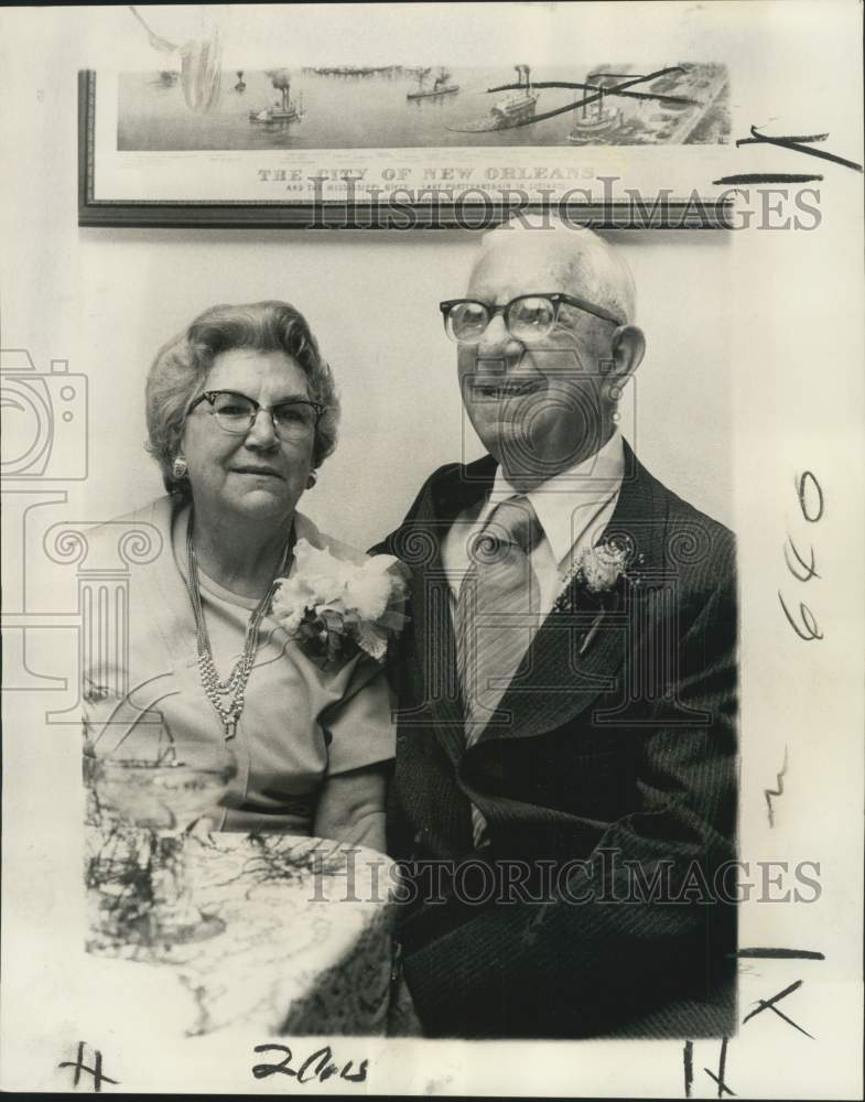 1974 Press Photo Mr. and Mrs. Harry Martinez celebrate 50th wedding anniversary