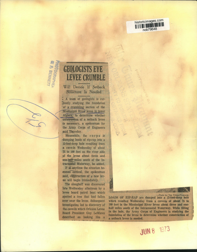 1973 Press Photo Loads of rip-rap along the Mississippi River levee - nob79648