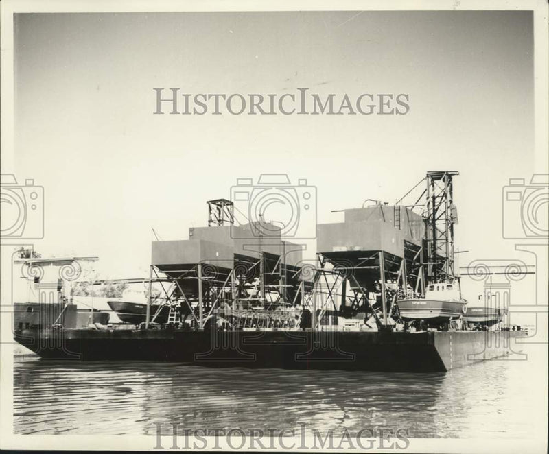 Load image into Gallery viewer, 1960 Press Photo Floating concrete batching plants for construction of bridge
