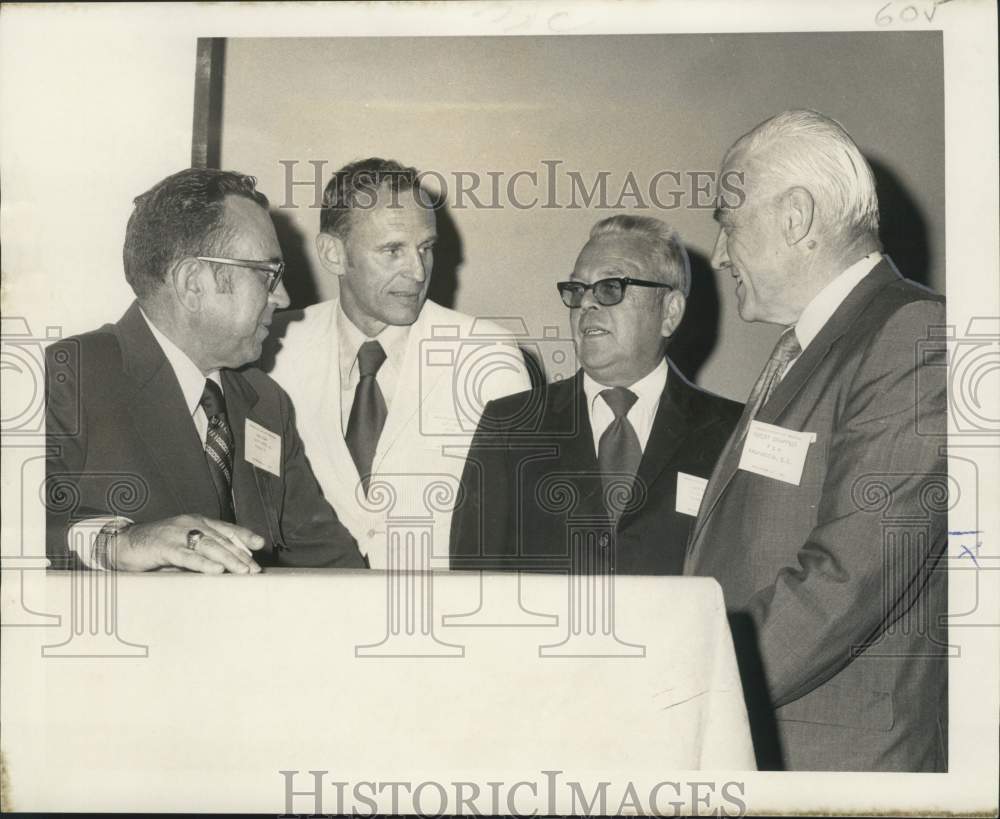 1973 Press Photo The 65th joint annual convention of Shelfish Institute