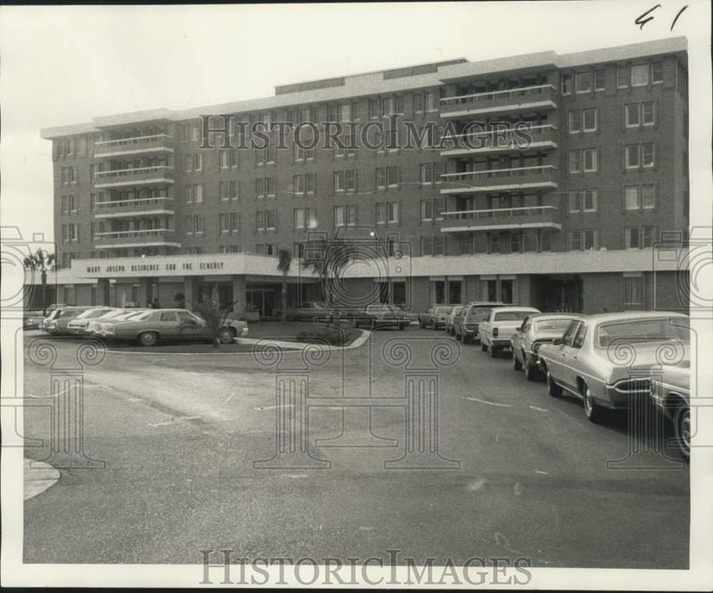 Load image into Gallery viewer, 1972 Press Photo Mary-Joseph Residence for the Elderly in Algiers - nob80194
