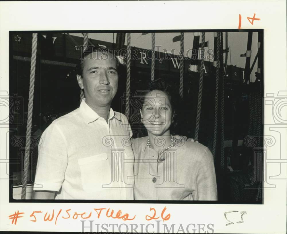1989 Press Photo Jose' Maruri, Shawn Cooper at the PRC party- Historic Images