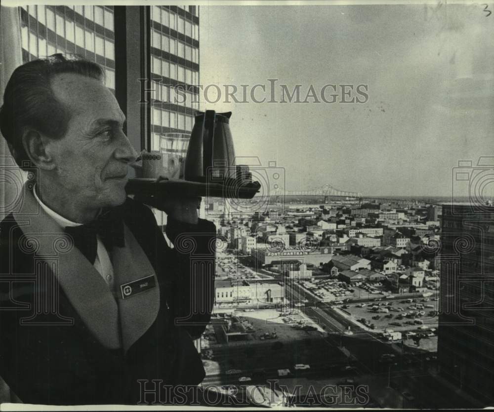 1976 Press Photo Braud LeMoyne, room service waiter and served breakfast in bed
