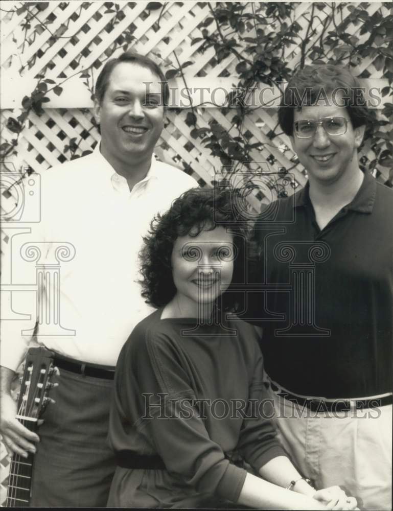 Load image into Gallery viewer, Press Photo David Moak, Julianne Nice, Raymond Gitz in recital - nob82087
