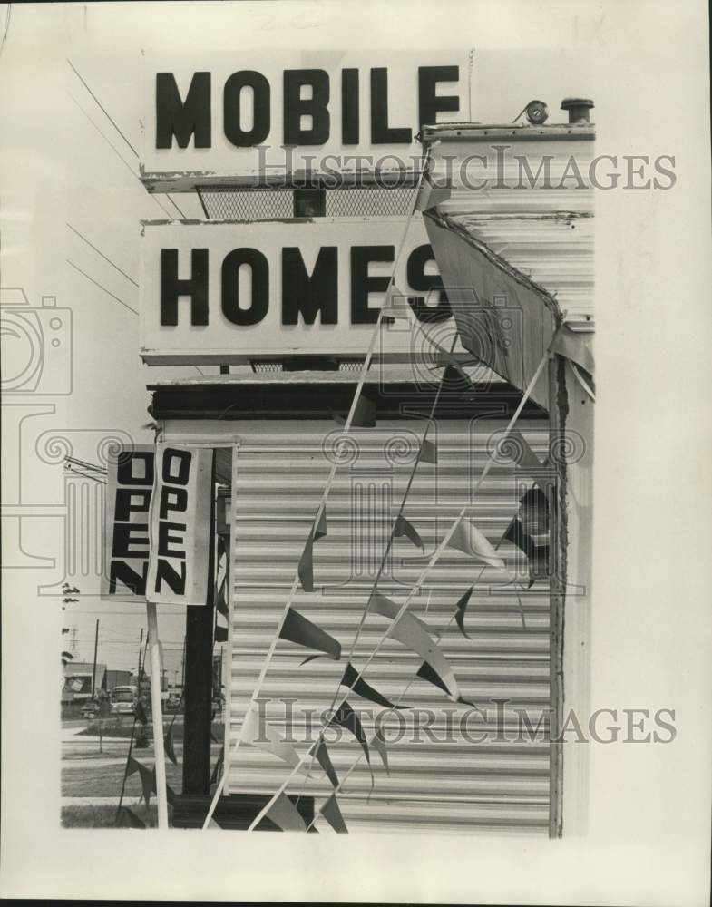 Press Photo Mobile homes, low-cost alternative to single-family housing- Historic Images