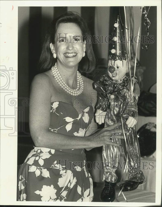 1989 Press Photo Hazel Karem at the Juvenile Diabetes event - nob82364- Historic Images