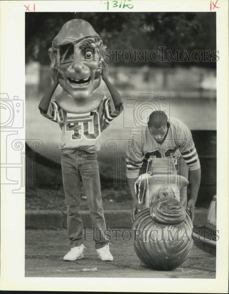 1988 Press Photo Landry football players Josep Lomax and Darren Gloster- Historic Images