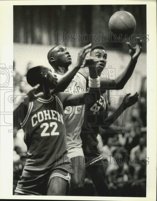 1990 Press Photo Basketball players Pepper Martin, Melvin Simon & Duane Spencer- Historic Images