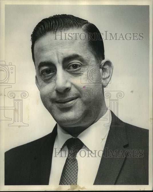 1964 Press Photo Dr Edmond Mickal of Syrian-Lebanon American Club, president