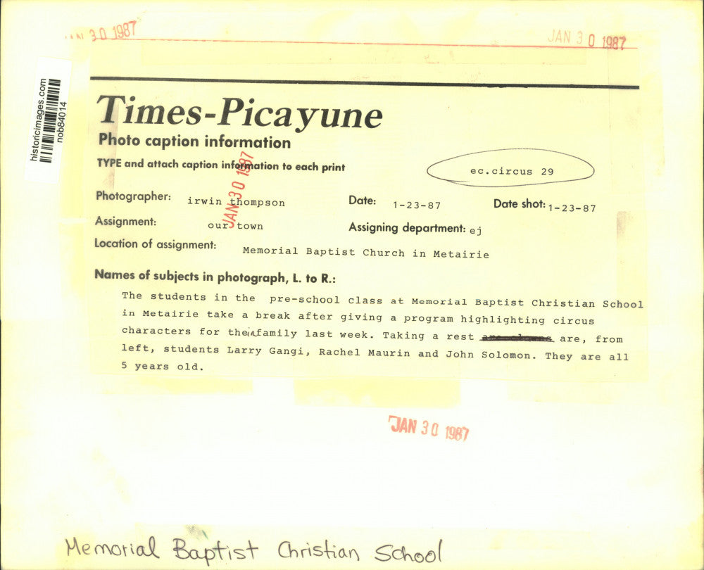 1987 Press Photo Students of Memorial Baptist School in Metairie as clowns