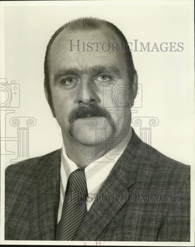 1974 Press Photo John J. Meyer, Jr. - nob85010- Historic Images