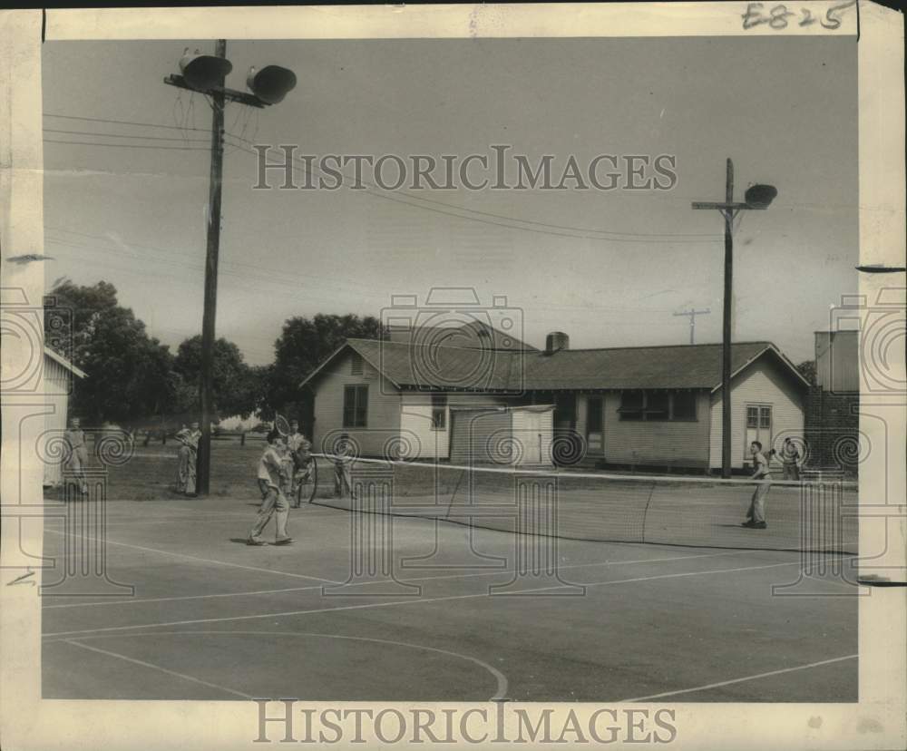 1948 Press Photo Tennis courts near the boys&#39; gymnasium-Milne Boys Home- Historic Images