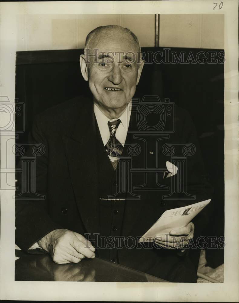 1950 Press Photo James McVittie, Chicago Industrialist and modern Marco Polo
