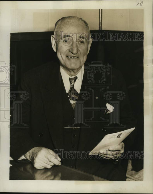 1950 Press Photo James McVittie, Chicago Industrialist and modern Marco Polo