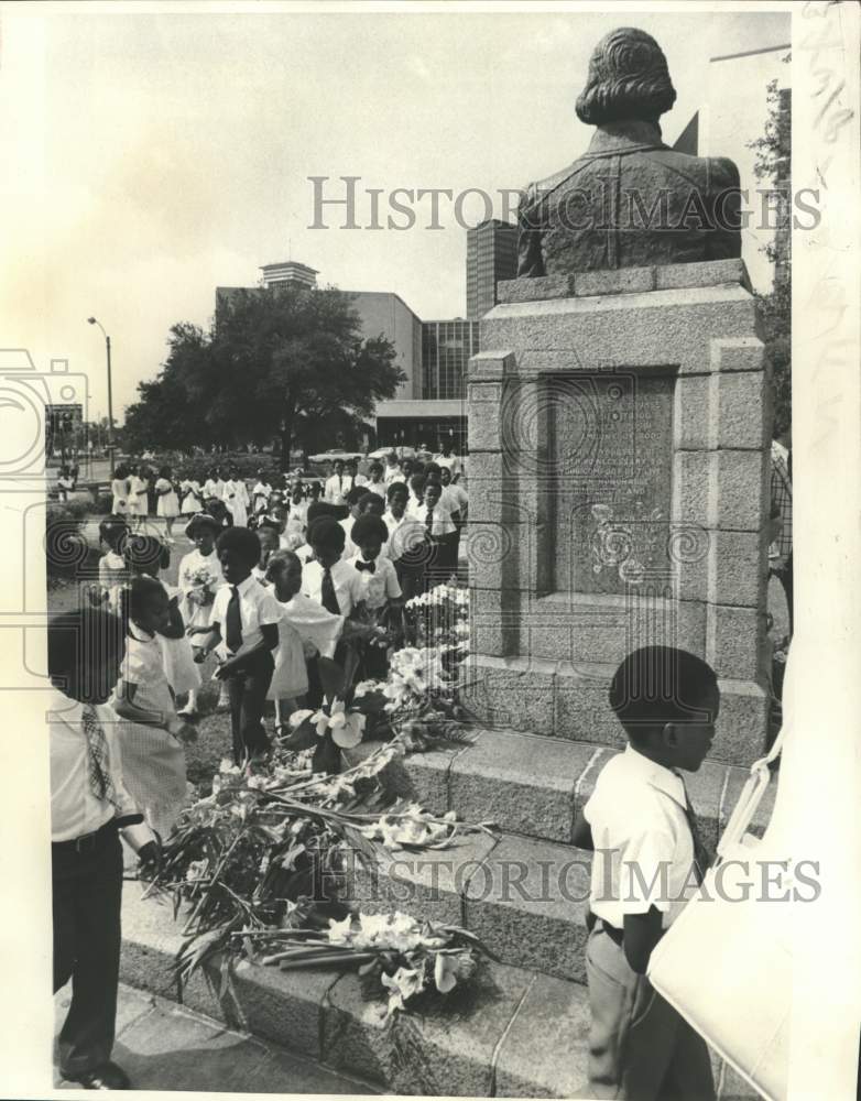 1978 Press Photo Orleans Parish students during Founders&#39; Day in Duncan Plaza- Historic Images