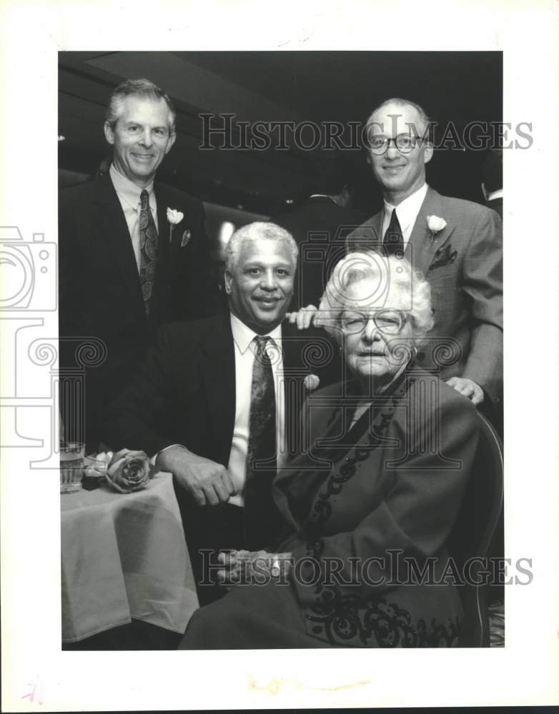 1991 Press Photo Attendees of the Weiss Award- Historic Images