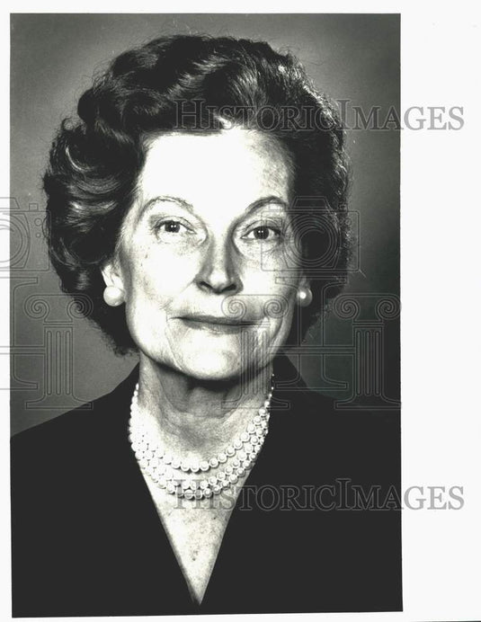 1982 Press Photo Mrs. Richard Montgomery, president of St. Anna's Asylum- Historic Images