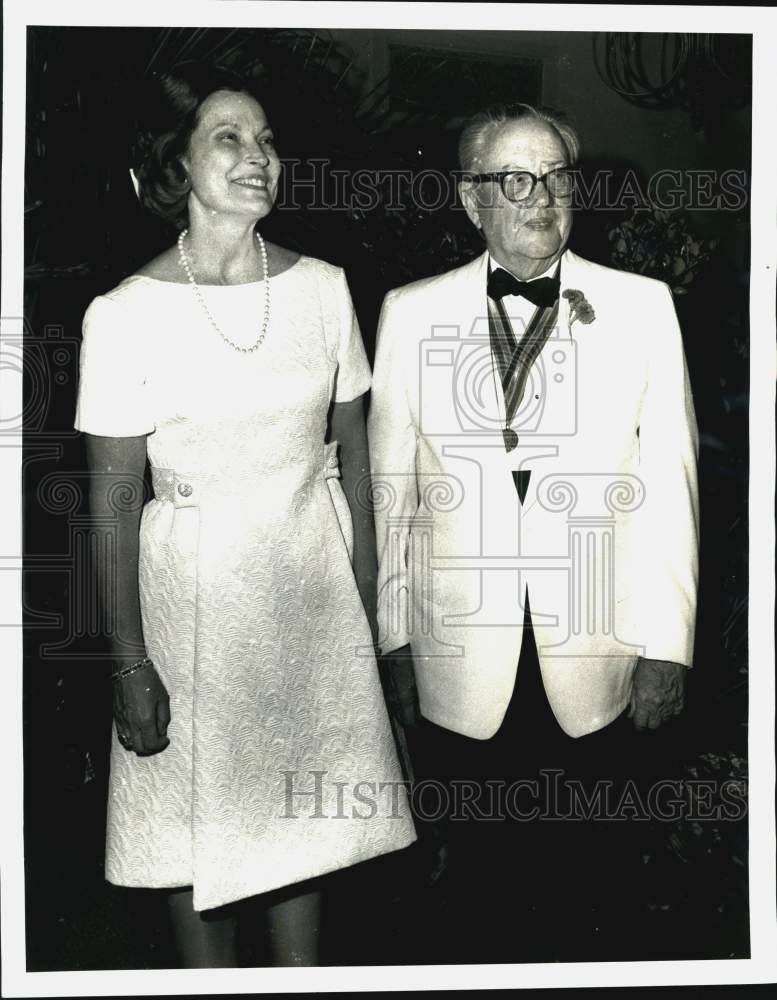 1970 Press Photo Mr. and Mrs. Richard B. Montgomery Jr. at Bachelor&#39;s Club Party- Historic Images