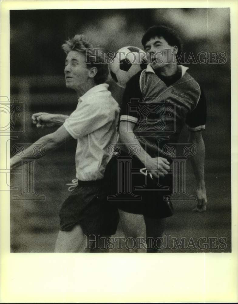 1989 Press Photo Soccer - Elizabeth and Frank Musick play at Northminster Church- Historic Images