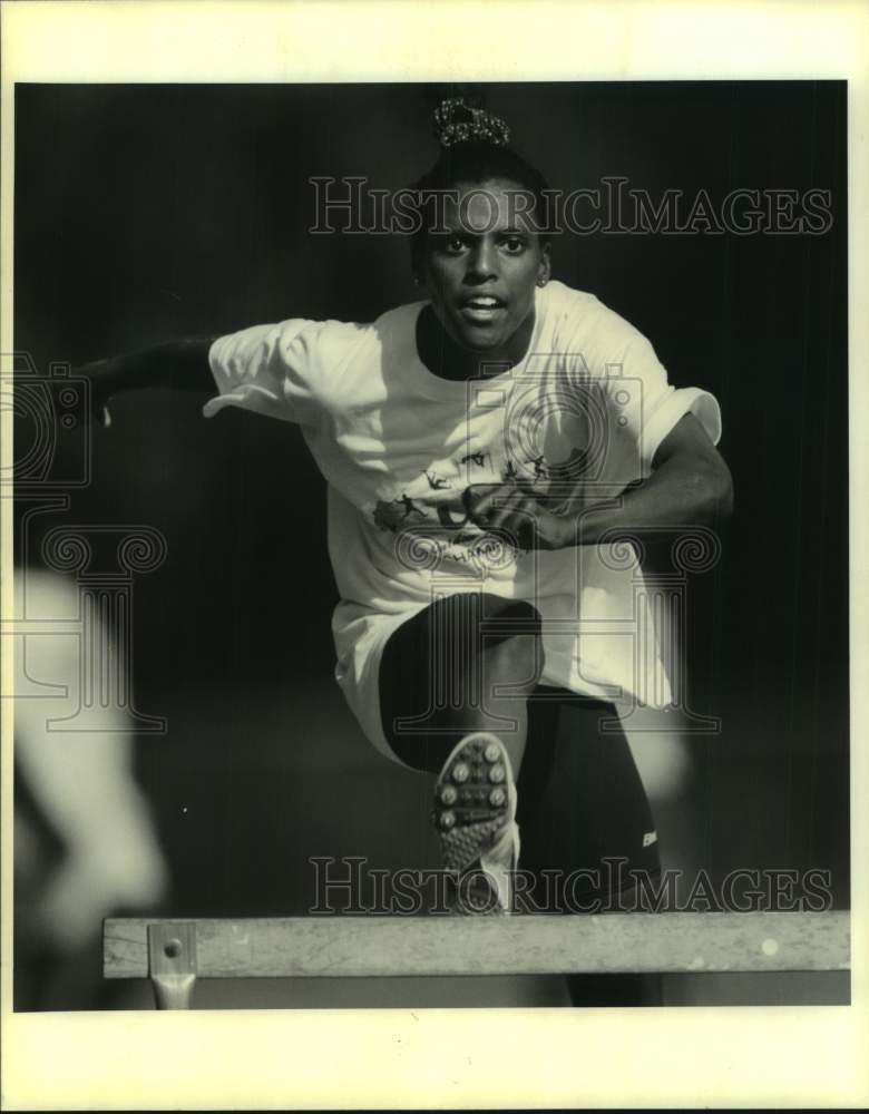 1993 Press Photo Running - Ernie Middleton to compete at Sun Belt meet- Historic Images