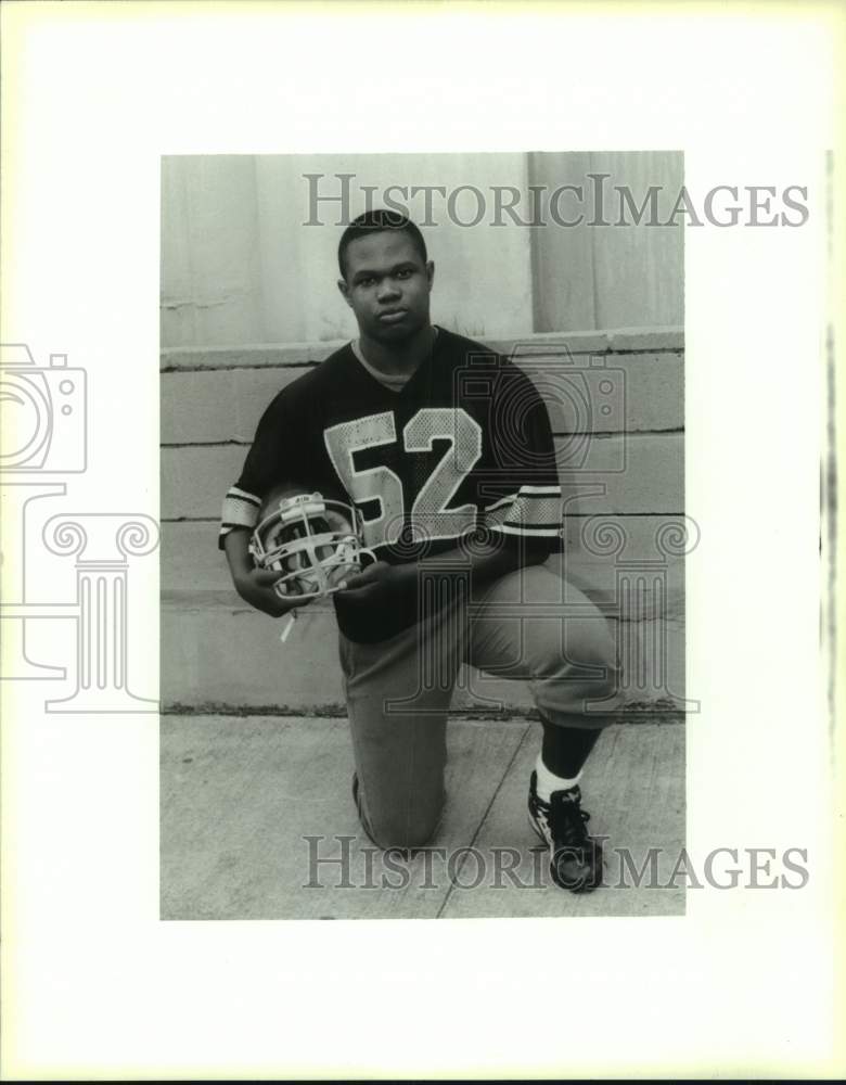 1993 Press Photo Football - Glenn P. White, #52, senior- Historic Images