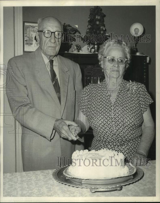 1968 Press Photo Mr. & Mrs. Philip Menendez celebrated 60th wedding anniversary- Historic Images
