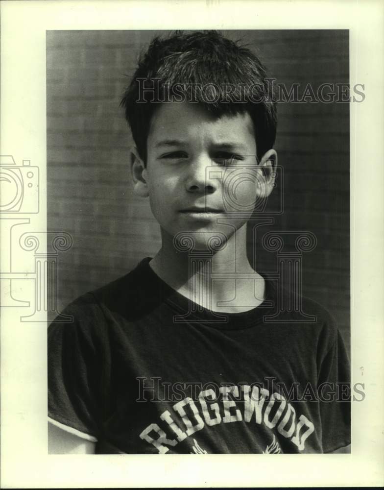 1986 Press Photo Steve Morgan Jr. finished first in the Mardi Gras Marathon- Historic Images