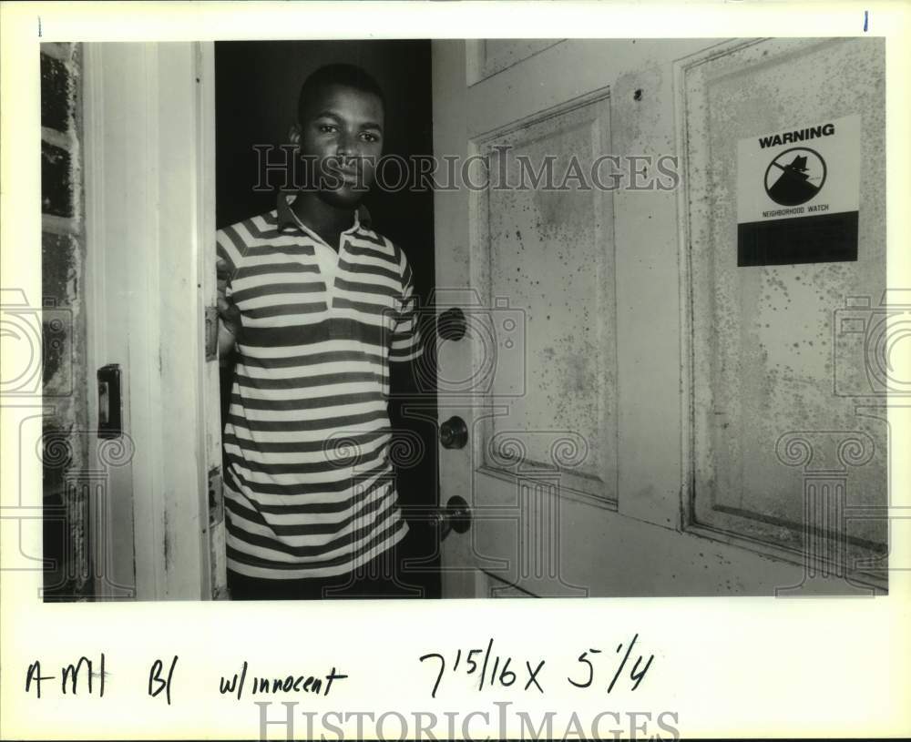 1990 Press Photo Anthony Myles, 17, In Doorway Of His Home, Algiers, Louisiana- Historic Images