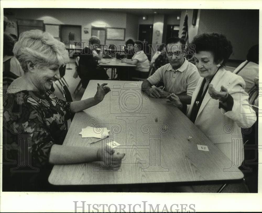 1987 Press Photo During Naim Conference everybody smiles &amp; have a good time- Historic Images